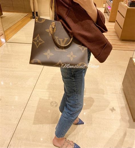 lv onthego mm tote bag|louis vuitton onthego monogram.